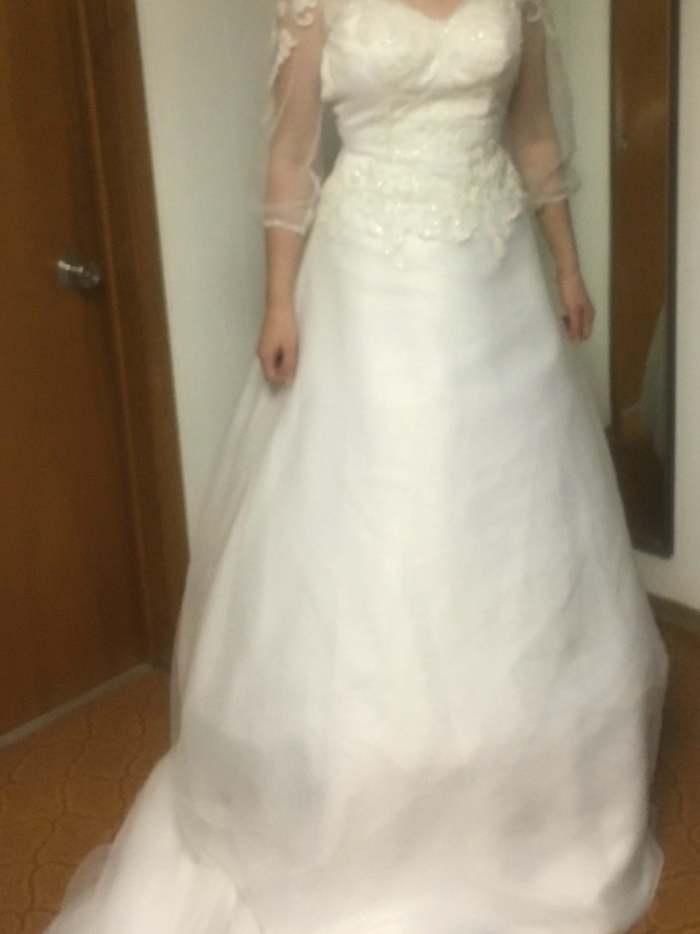 New-White Lace Wedding Dress